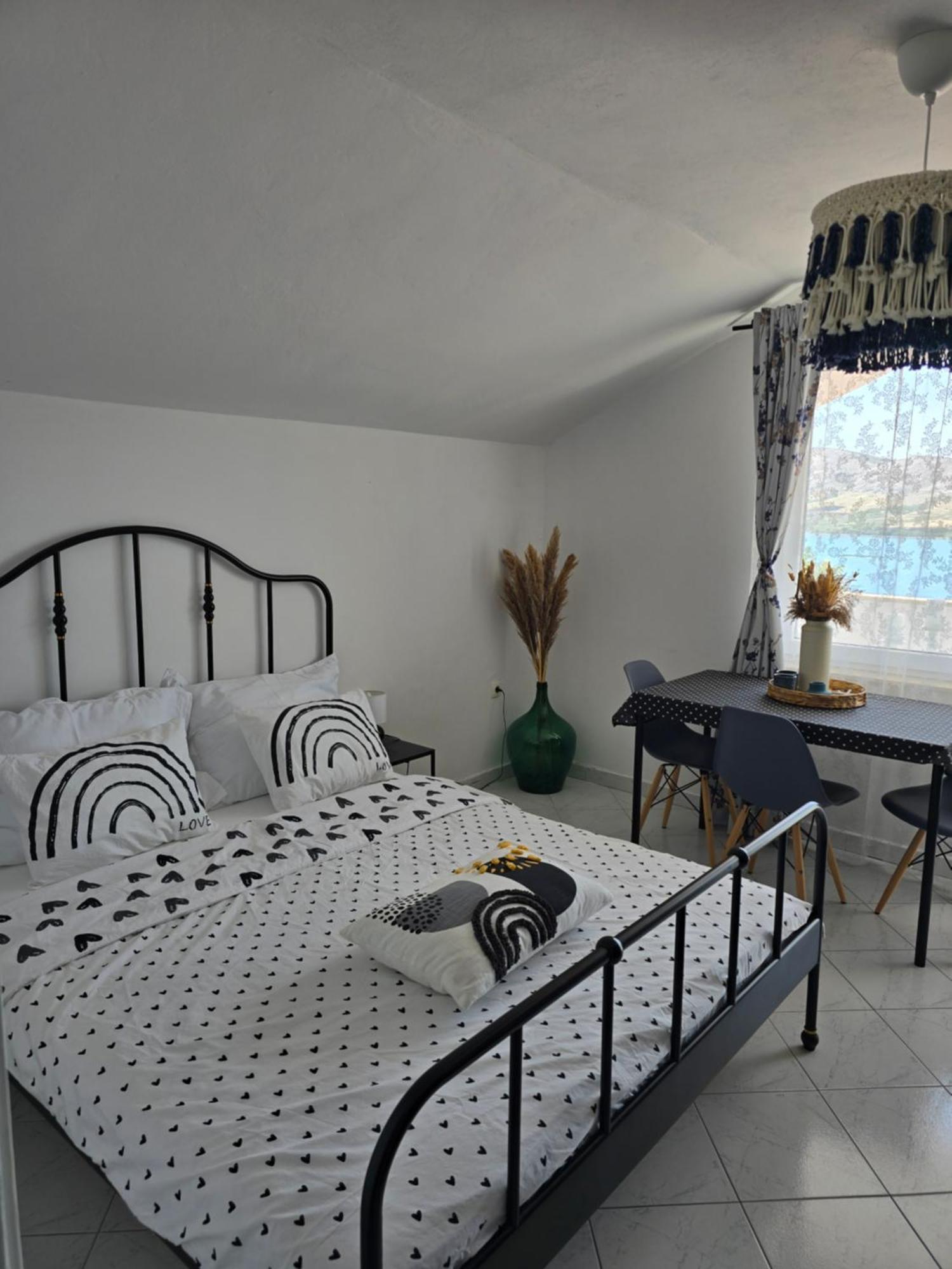 L'infini Sea View Apartman Zubovici
